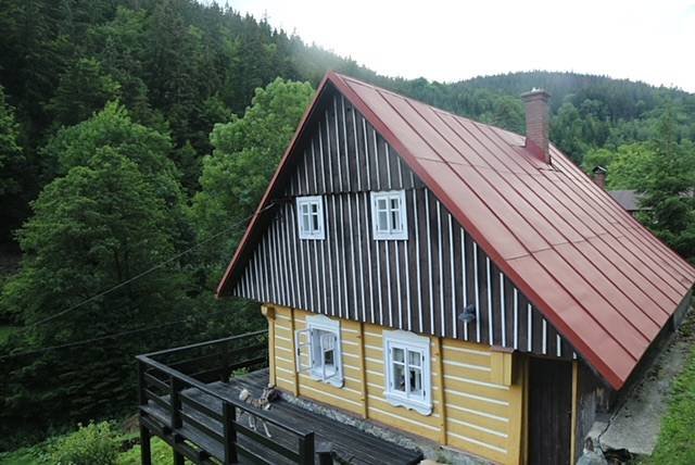 Pronájem chalupy Roubenka Pod Vlčím hřebenem Horní Dušnice