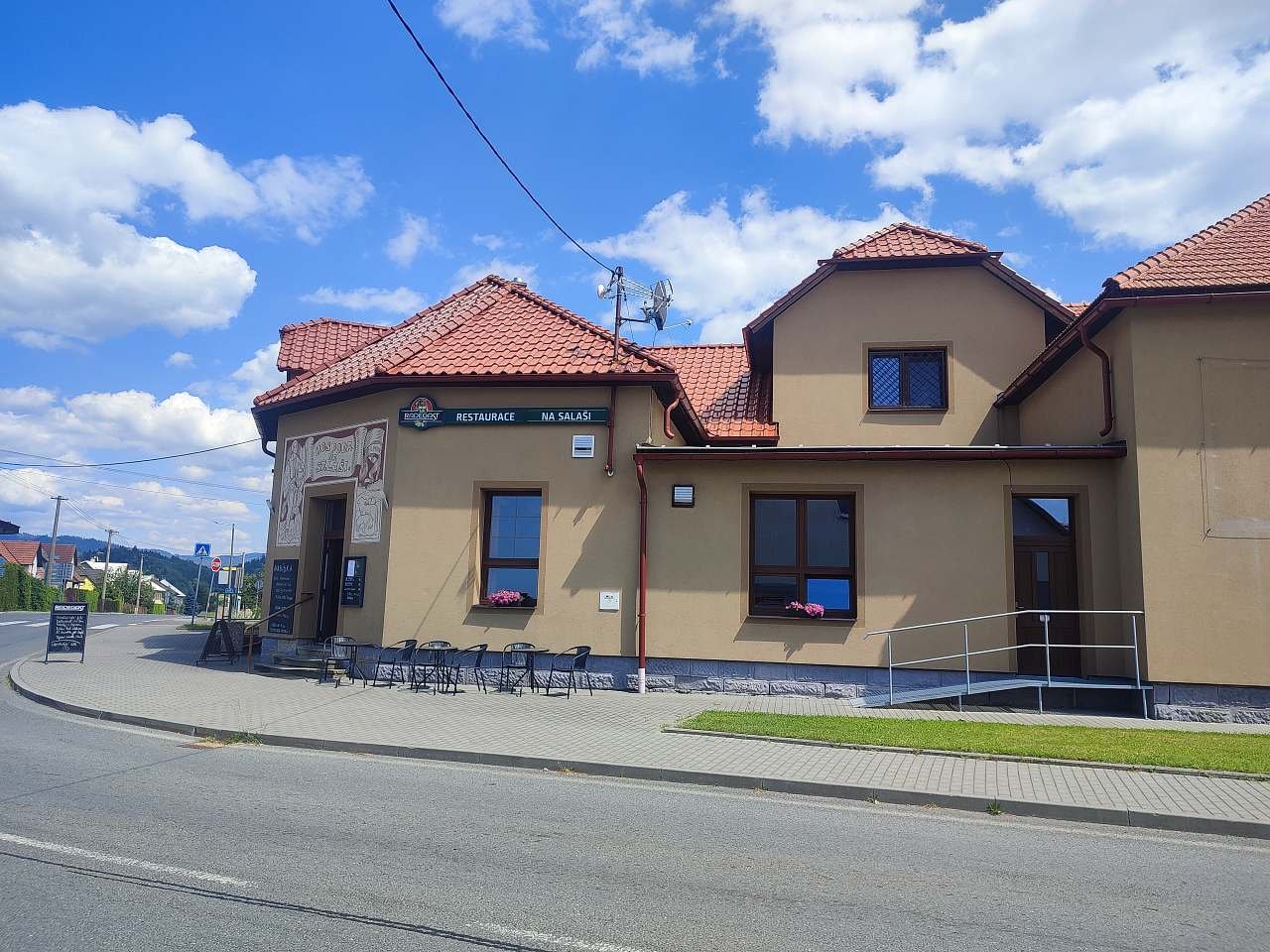 Restaurace a penzion Na Salaši