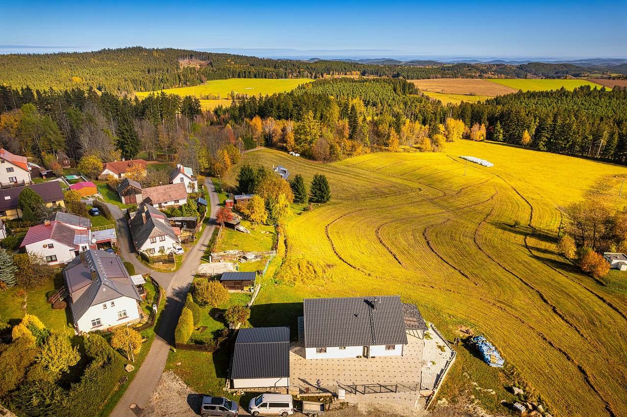 Rodinný dom Šperlovi - Lhota nad Rohanovem