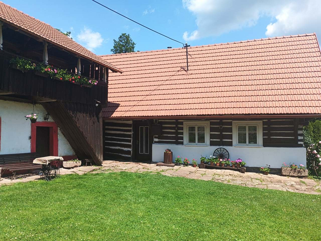 Roubená chalupa - Nová Ves nad Popelkou
