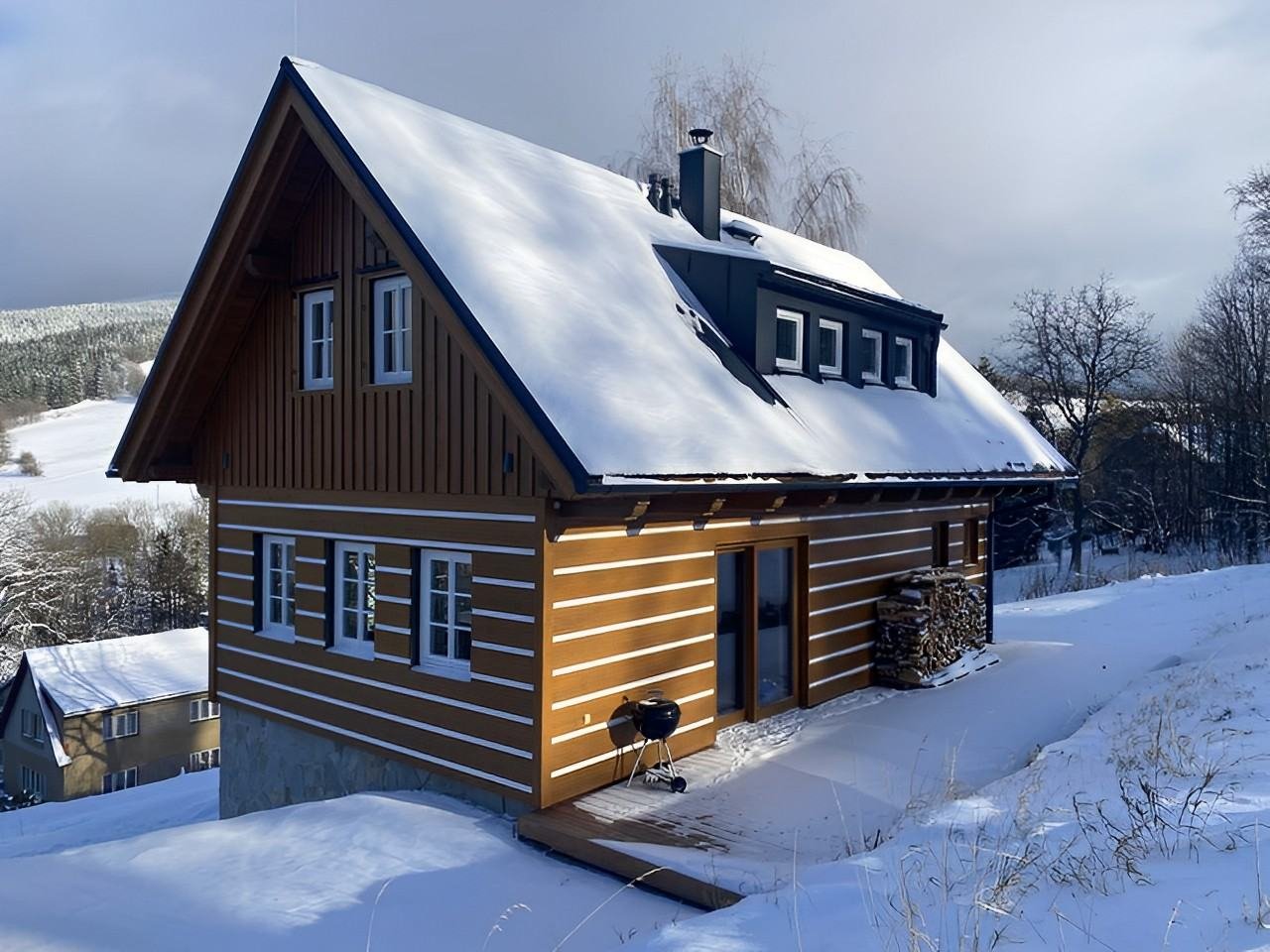 Roubenka Viktorie nedaleko ski areálu Benecko