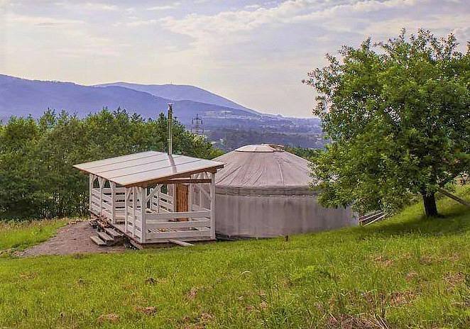 Tradiční mongolská jurta - Hrádek - Beskydy