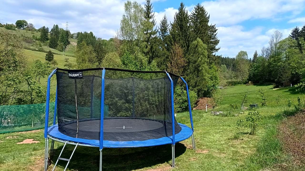 Trampolína