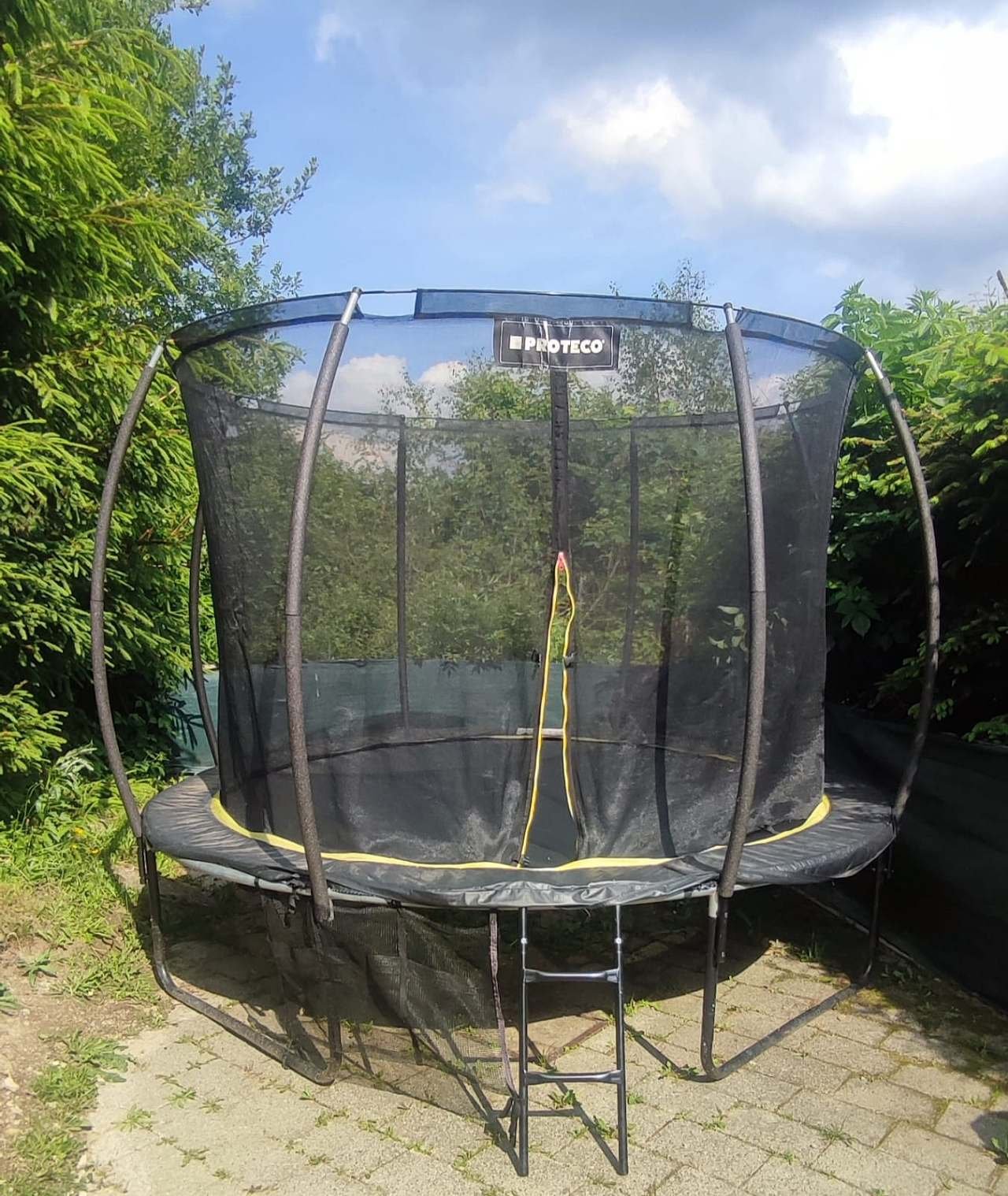 Trampolína