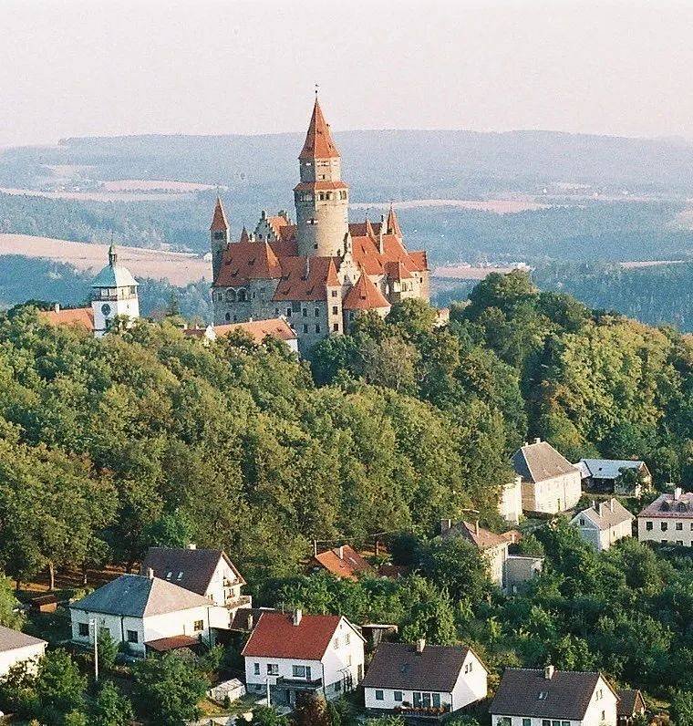 Ubytování pod hradem