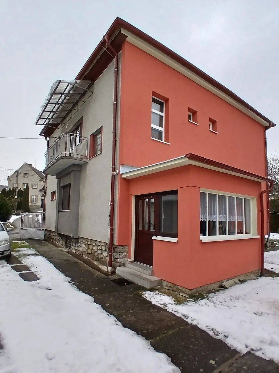 Ubytování pod hradem