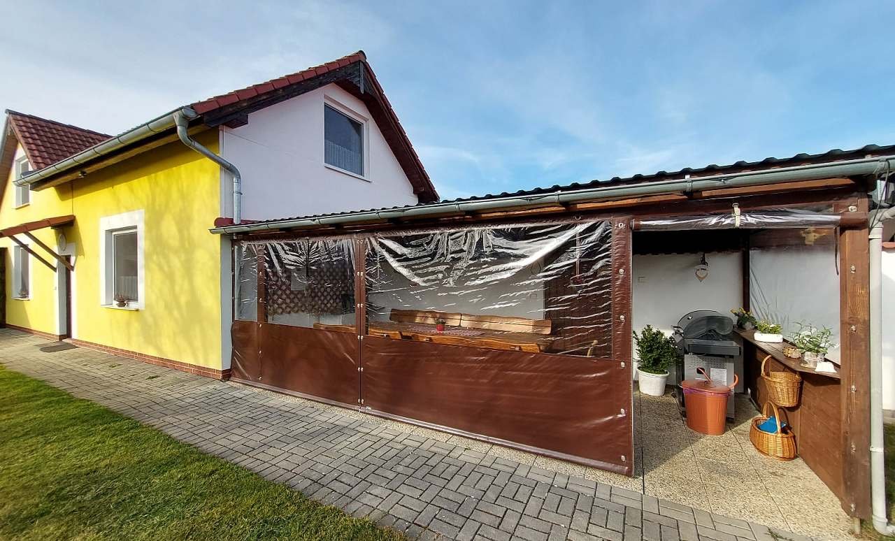 Venkovní pergola