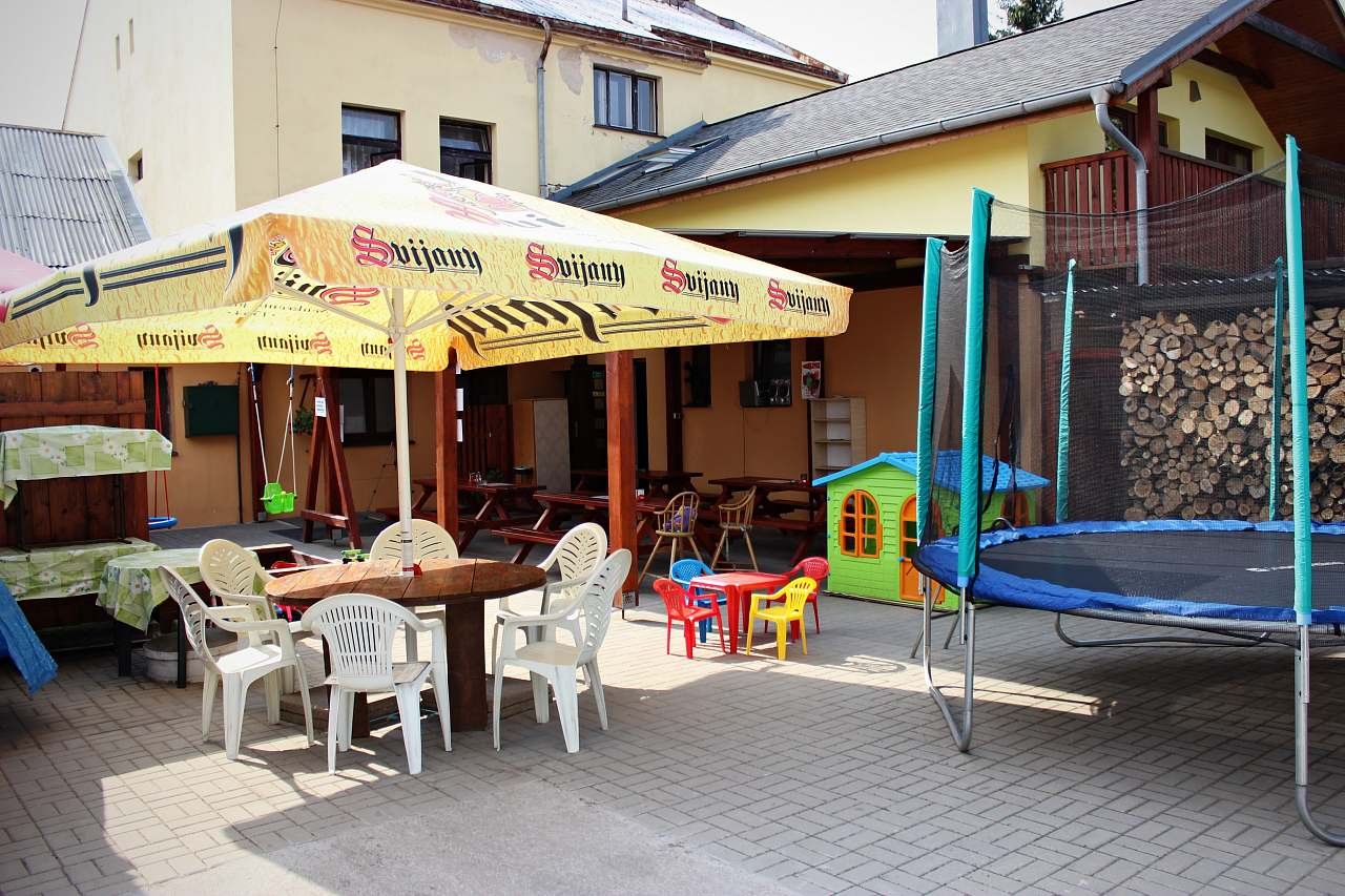 Restaurace a Pension u Otomanských - Loučeň - Nymbursko