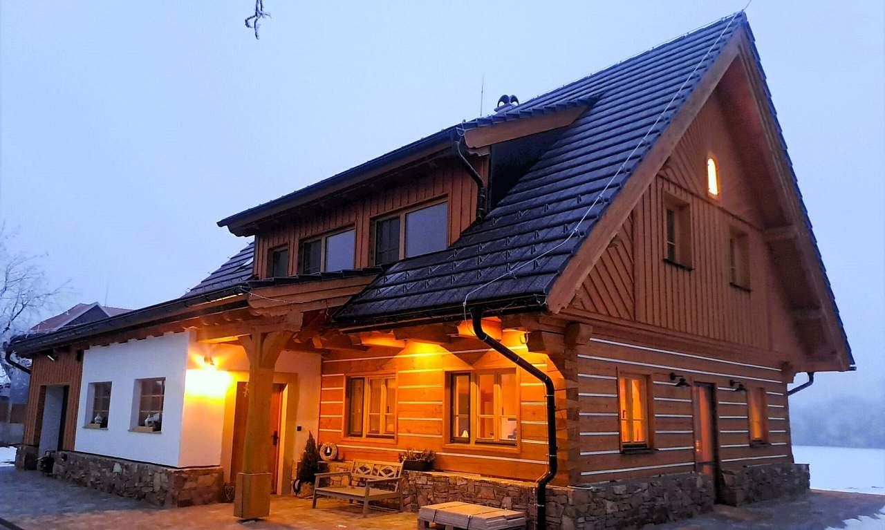 Vlkovská roubenka