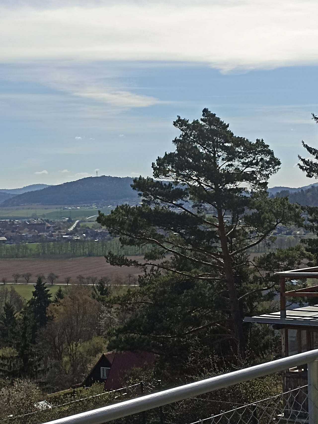 Výhled na obec Drasov z ptačí perspektívy