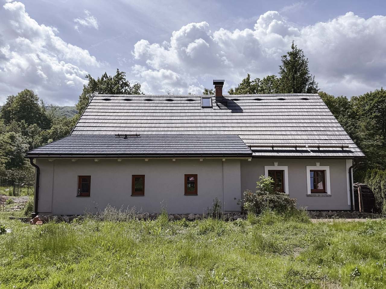Zadní strana chalupy