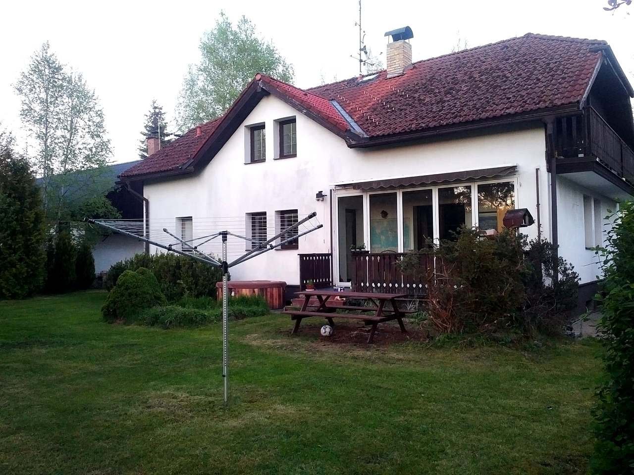 Zahrada, piknik stůl pro 8 sosb