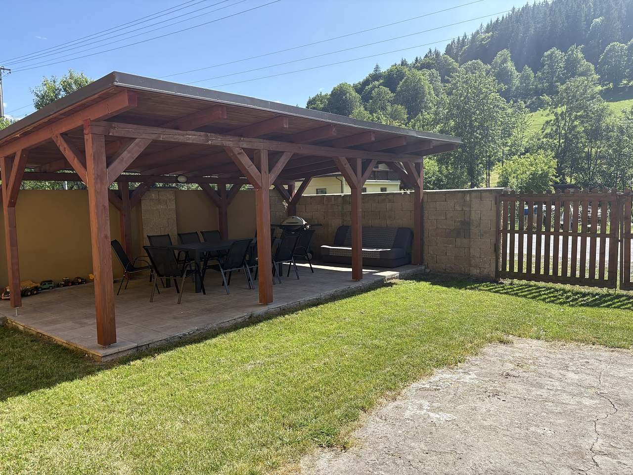 Zastřešená pergola